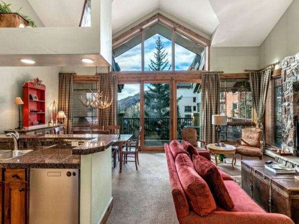 Charming Vail 3 Bedroom Vacation Rental