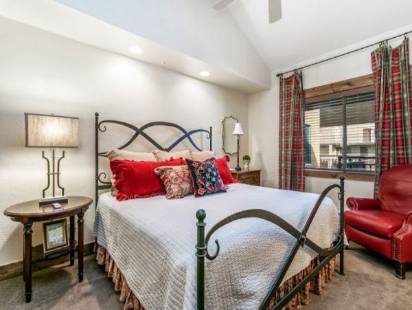 Charming Vail 3 Bedroom Vacation Rental