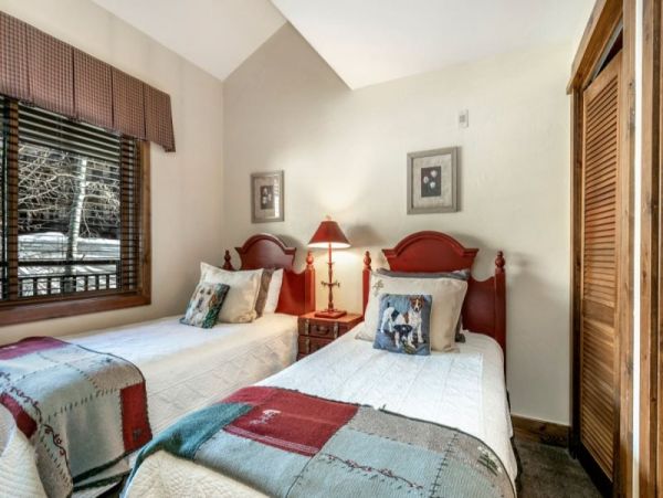 Charming Vail 3 Bedroom Vacation Rental