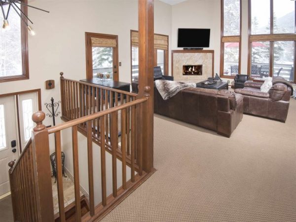 Pet Friendly East Vail Villa