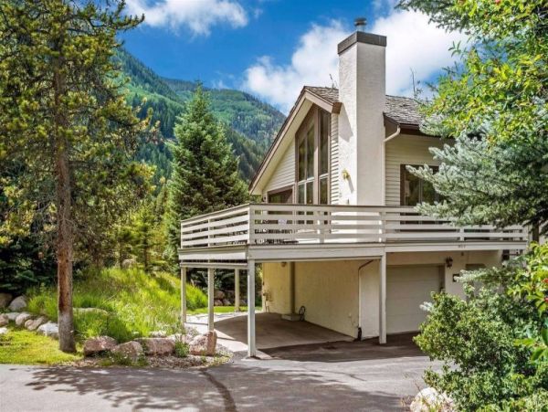 Pet Friendly East Vail Villa