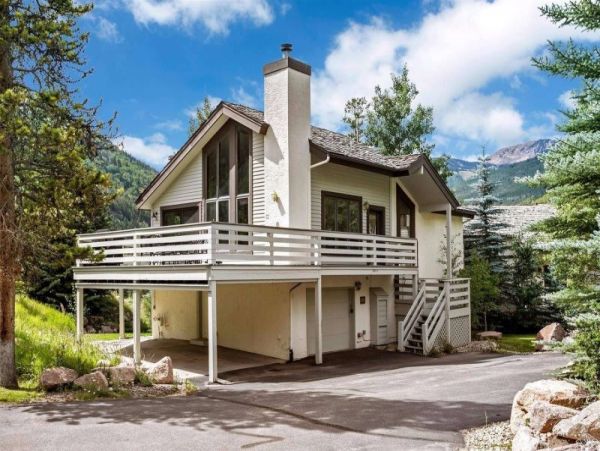 Pet Friendly East Vail Villa
