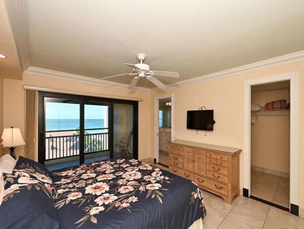 Charming Siesta Key Vacation Condo 3 Bedrooms On Beach Sleeps 6