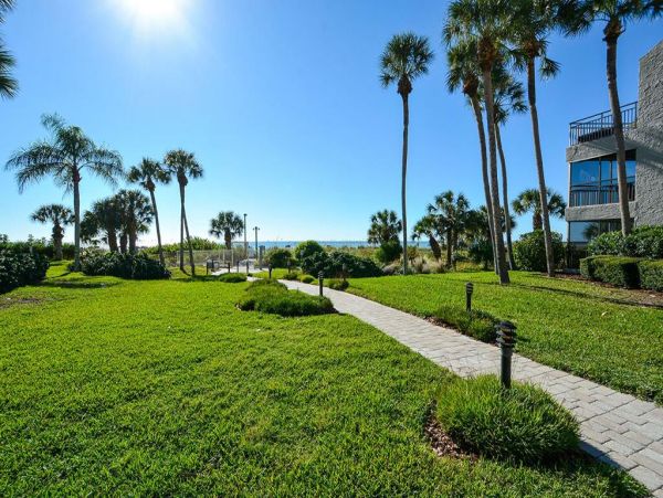 Charming Siesta Key Vacation Condo 3 Bedrooms On Beach Sleeps 6