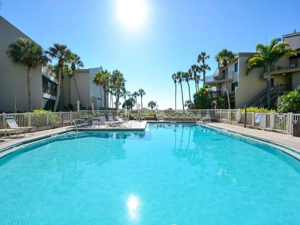 Charming Siesta Key Vacation Condo 3 Bedrooms On Beach Sleeps 6