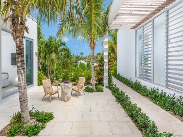 Oceanfront Turks and Caicos Vacation Home Five Bedroom
