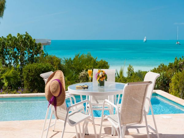 Five Bedroom Beachfront Vacation Home in Turks anc Caicos