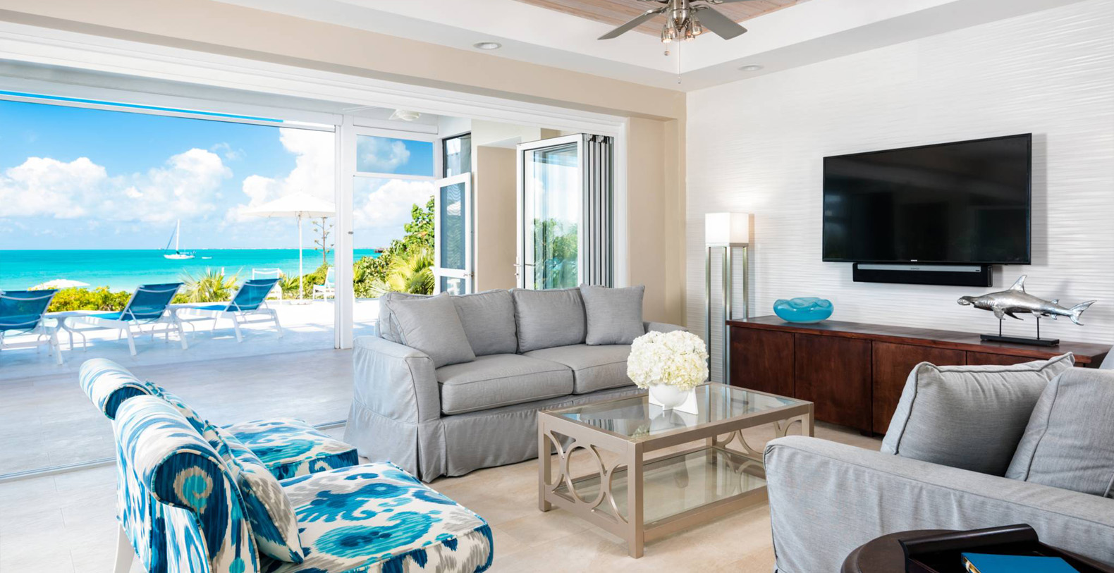 Five Bedroom Beachfront Vacation Home in Turks anc Caicos