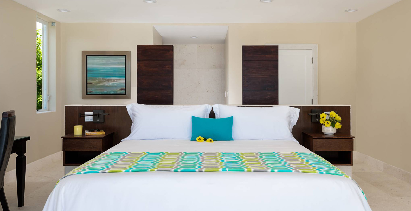 Five Bedroom Beachfront Vacation Home in Turks anc Caicos