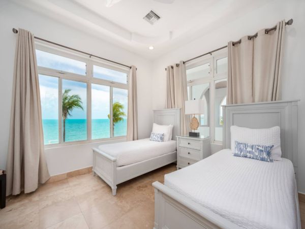 Turks and Caicos Luxury Villa Rental – Turtle Tail Retreat