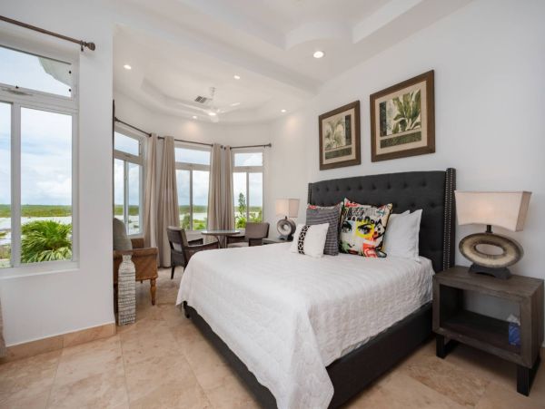 Turks and Caicos Luxury Villa Rental – Turtle Tail Retreat