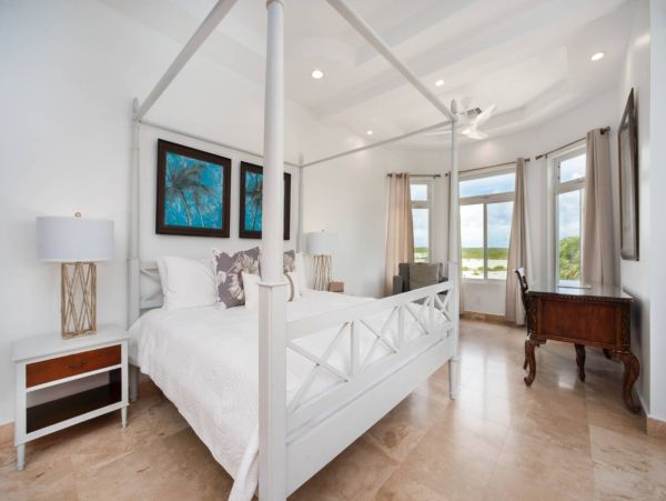Turks and Caicos Luxury Villa Rental – Turtle Tail Retreat