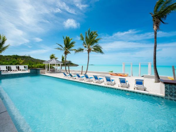 Turks and Caicos Luxury Villa Rental – Turtle Tail Retreat