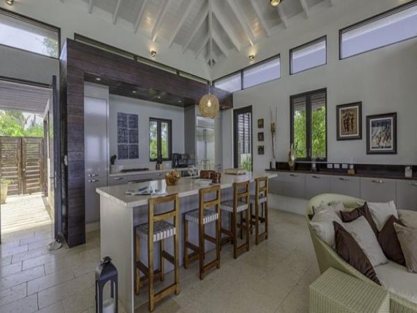 Anguilla Home 973159