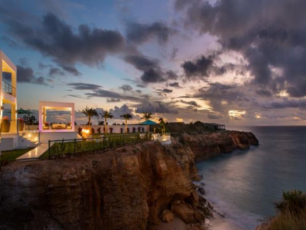 Anguilla Home 973160