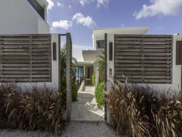 Anguilla Home 973166
