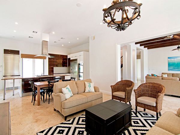 Bahamas Home 973178