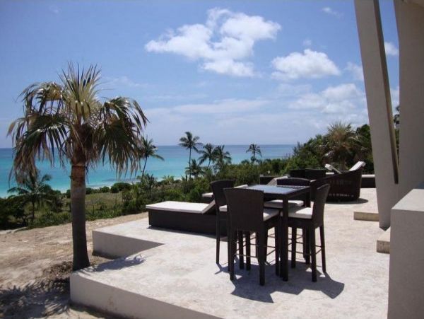 Bahamas Home 973183
