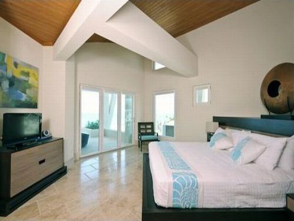 Bahamas Home 973183