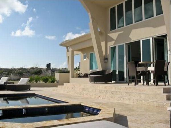 Bahamas Home 973184