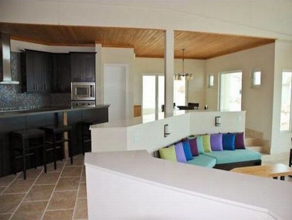 Bahamas Home 973184