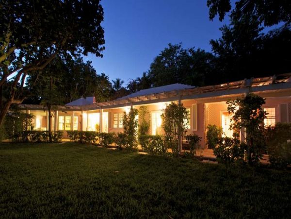 Bahamas Home 973186