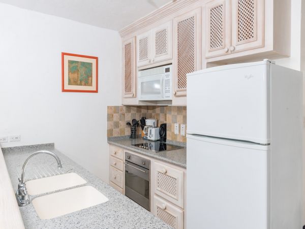 Barbados Condo 973198