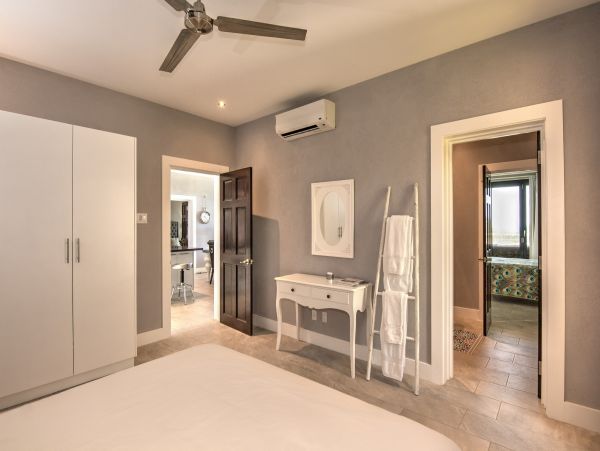 Barbados Home 973203