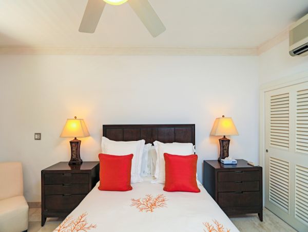 Barbados Condo 973214