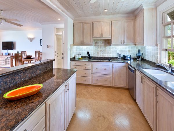 Barbados Condo 973310