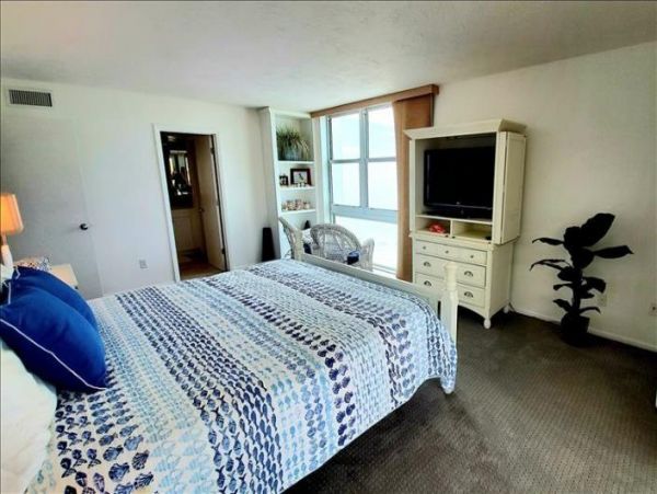 Gulf Views Longboat Key Vacation Condo Two Bedroom
