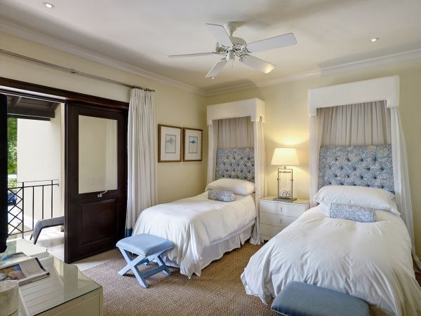 Barbados Condo 973339