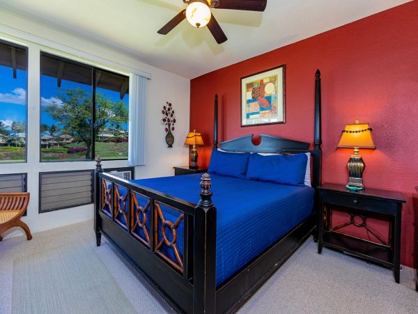 Maui Condo with Stunning Views - Book Your Hawaiian Getaway
