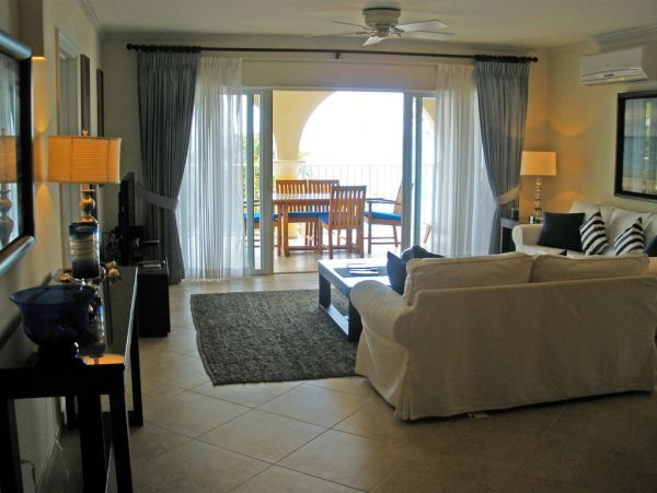 Barbados Condo 973341