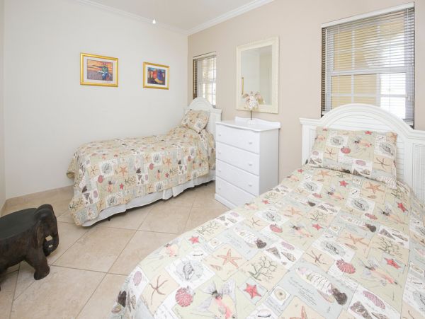 Barbados Condo 973342