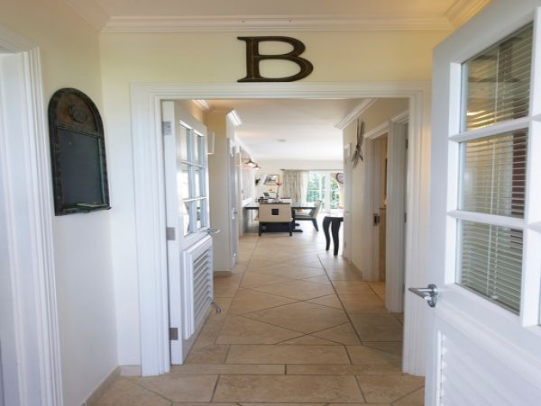 Barbados Condo 973342