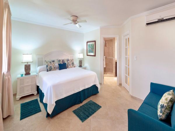 Barbados Condo 973352