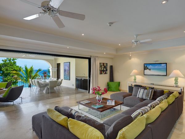 Barbados Condo 973354