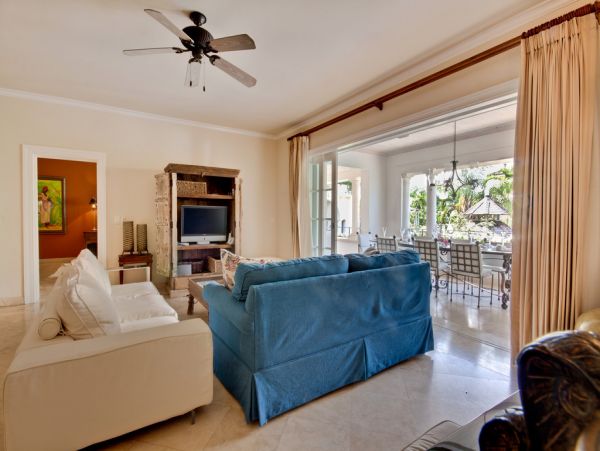 Barbados Condo 973357