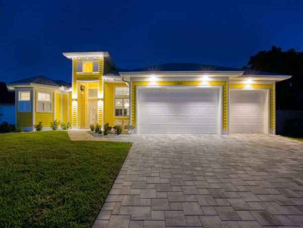 Great Canalfront Home on Cape Coral with Caged Pool & Dock