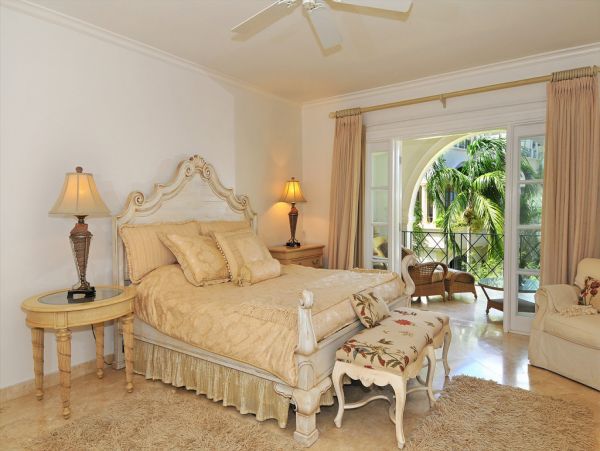 Barbados Condo 973360