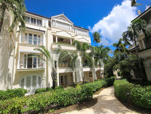 Barbados Condo 973360