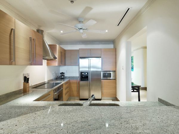 Barbados Condo 973362