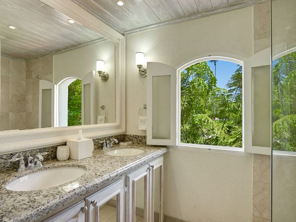 Barbados Condo 973383
