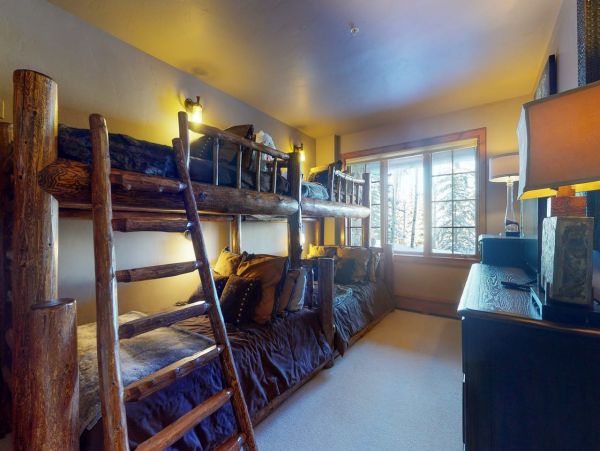Mountain Views Avon Vacation Condo Three Bedrooms