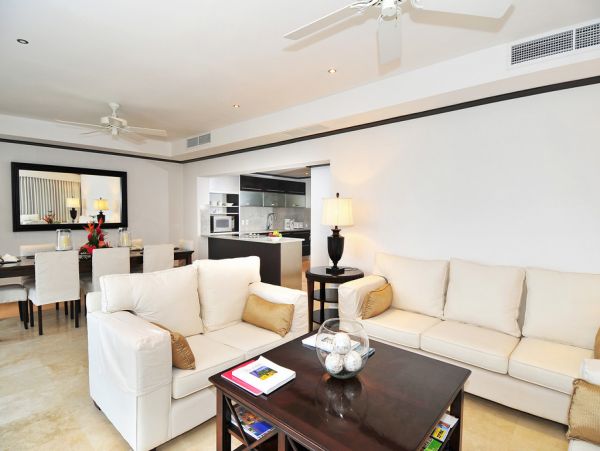 Barbados Home 973412