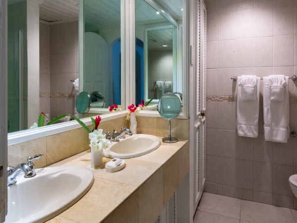 Barbados Condo 973425