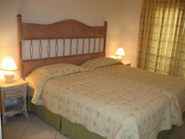 Barbados Condo 973428