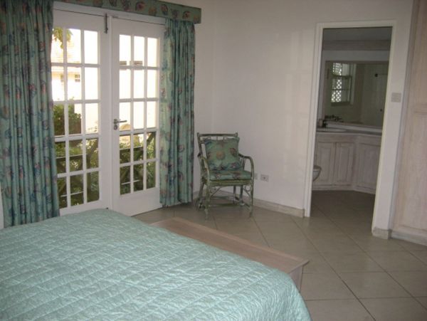 Barbados Condo 973428