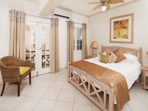 Barbados Condo 973429